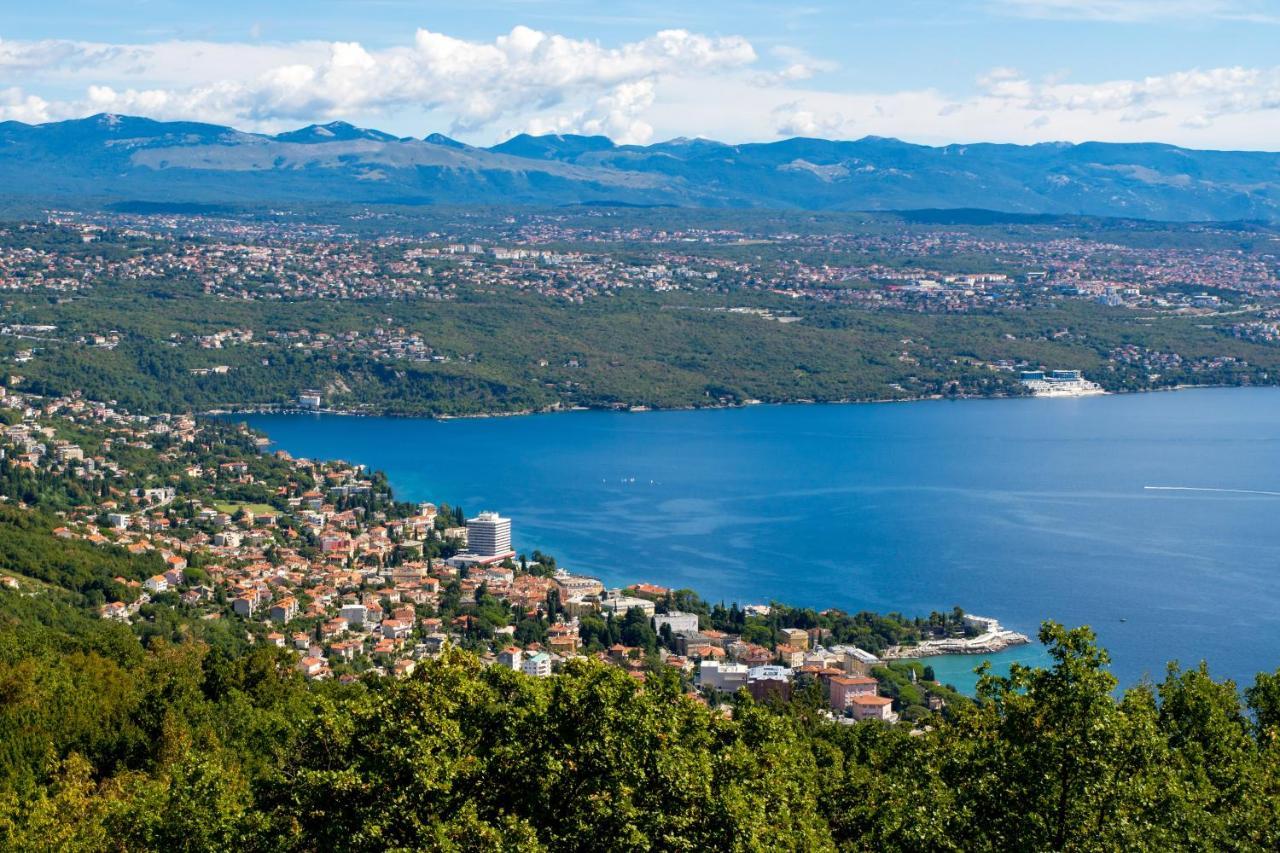 Ferienwohnung Altamar Seaview Opatija Exterior foto